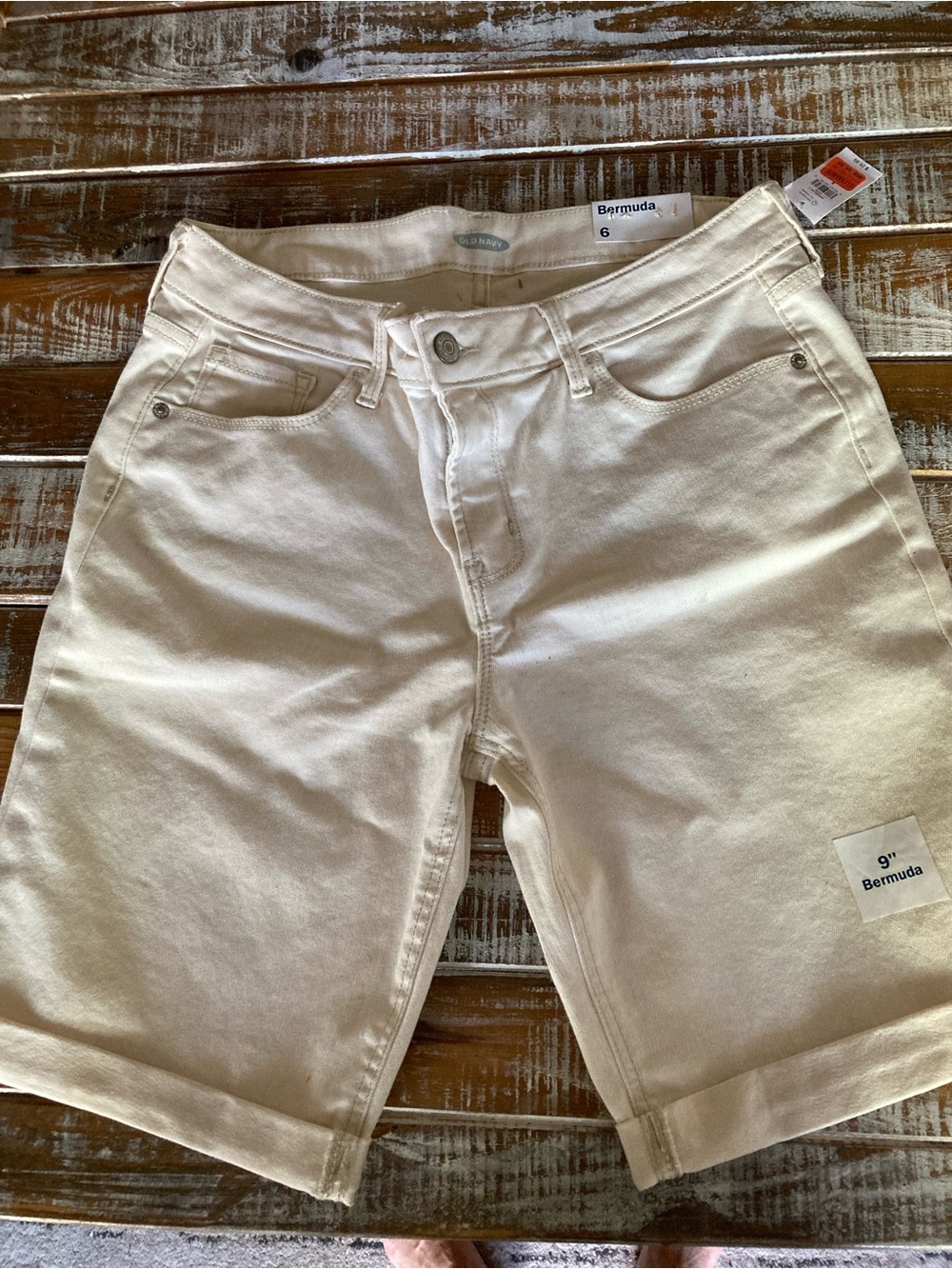 Old Navy Cream Bermuda Shorts